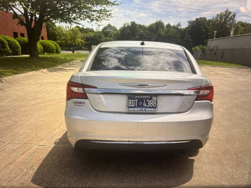 2012 Chrysler 200 LX