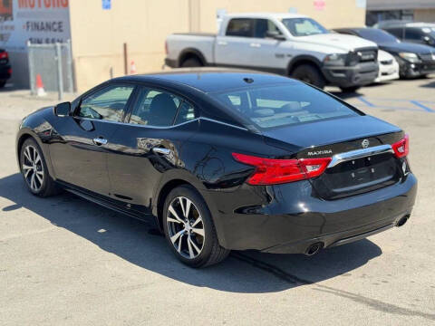2016 Nissan Maxima