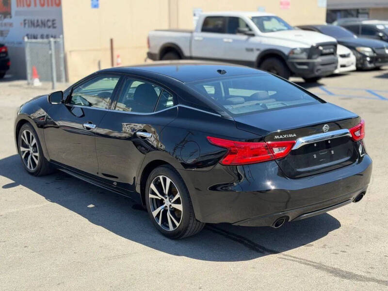 2016 Nissan Maxima