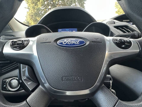 2015 Ford Escape S