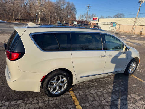 2017 Chrysler Pacifica Limited