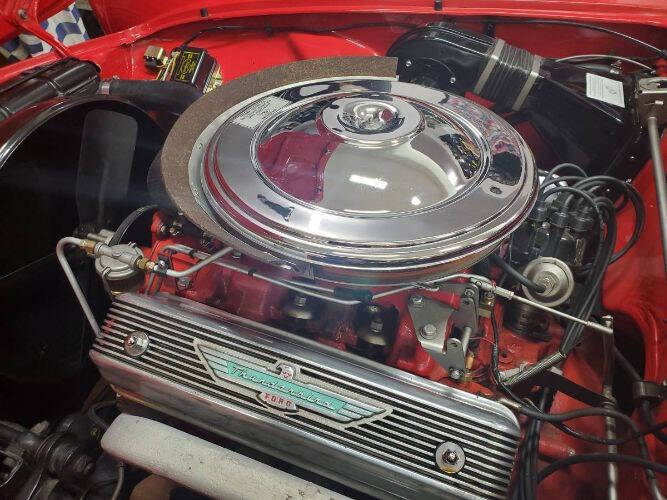 1957 Ford Thunderbird