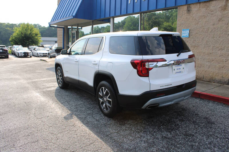 2023 GMC Acadia SLE