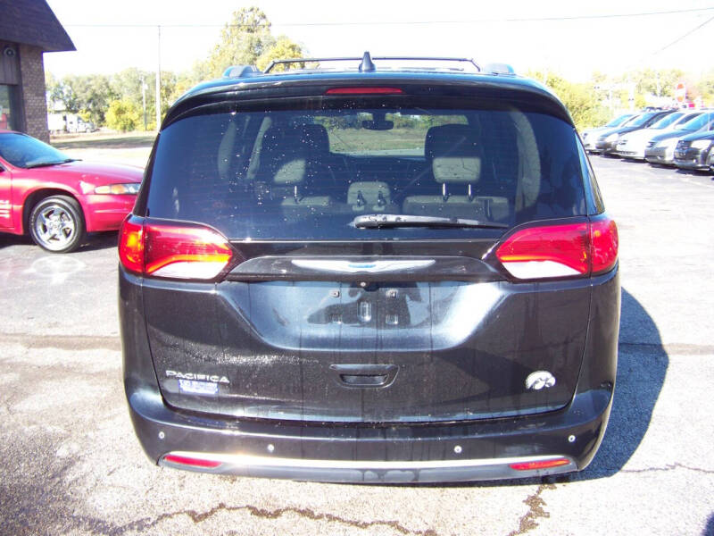 2018 Chrysler Pacifica Touring L