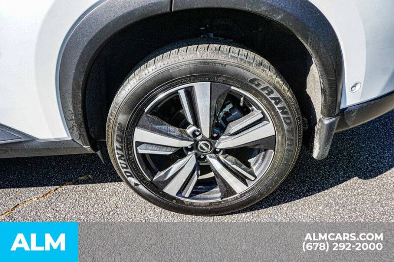 2024 Nissan Rogue SL