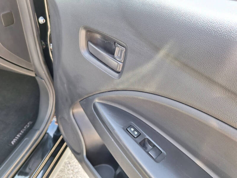 2017 Mitsubishi Mirage ES