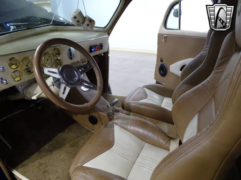 1938 Oldsmobile Cutlass