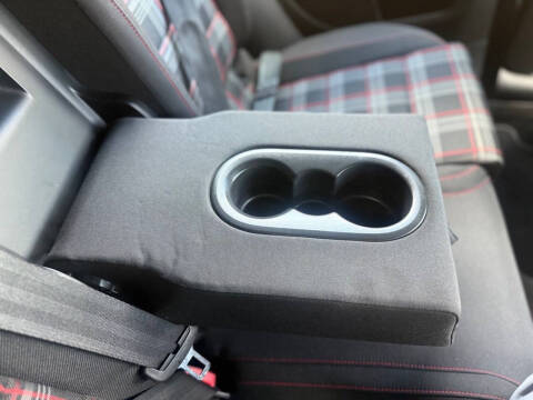 2015 Volkswagen Golf GTI S