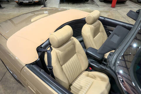 2005 Ford Thunderbird Deluxe