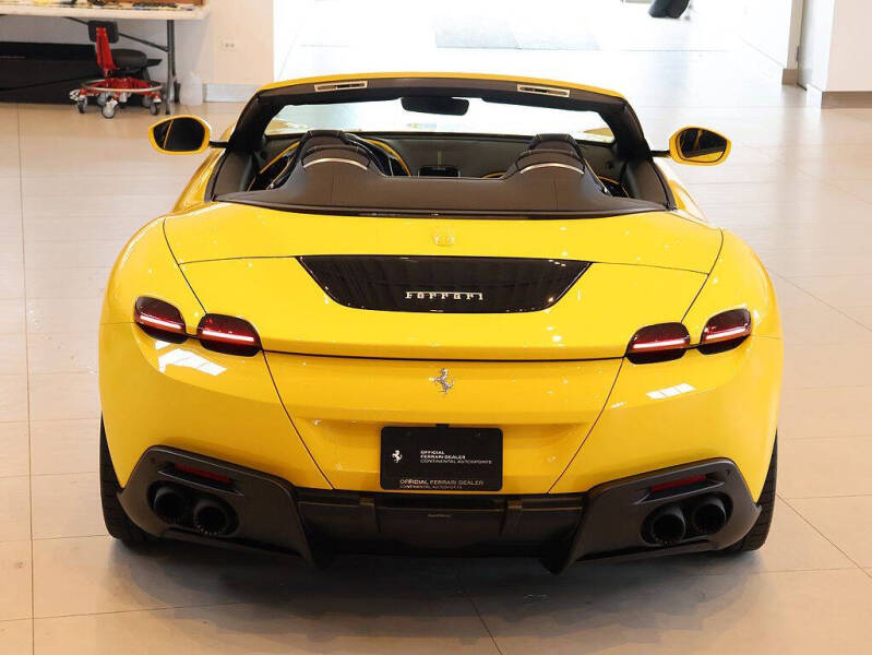2025 Ferrari Roma Spider