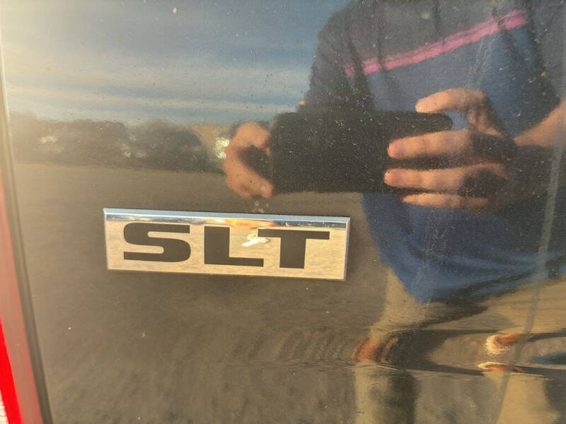 2021 RAM 1500 Classic SLT