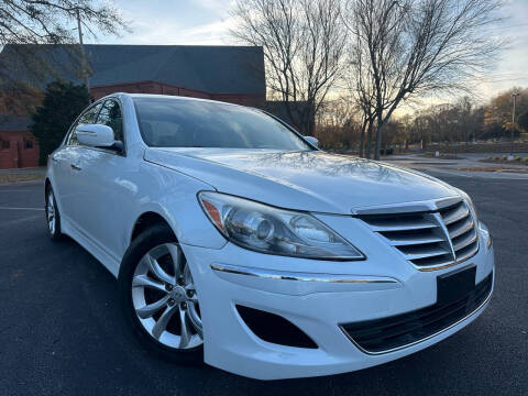 2013 Hyundai Genesis for sale at Amazing Luxury Motors LLC in Gainesville GA