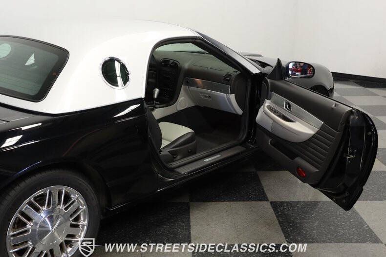 2002 Ford Thunderbird Neiman Marcus Edition