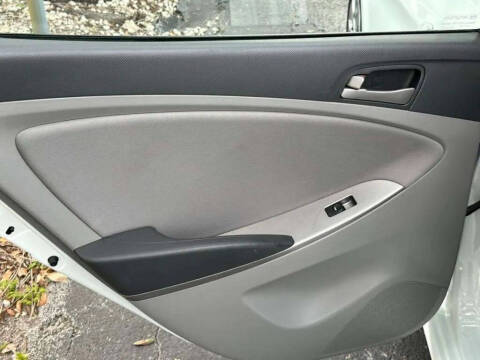 2015 Hyundai Accent GS