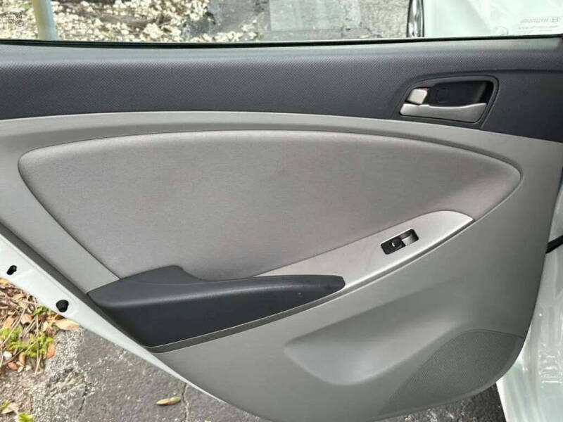 2015 Hyundai Accent GS