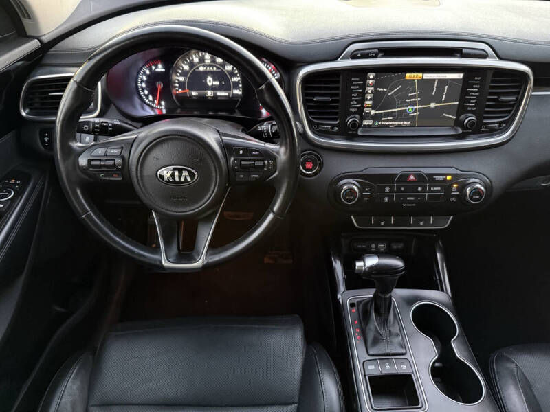 2017 Kia Sorento SX V6