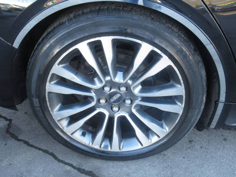 2017 Lincoln Continental Reserve