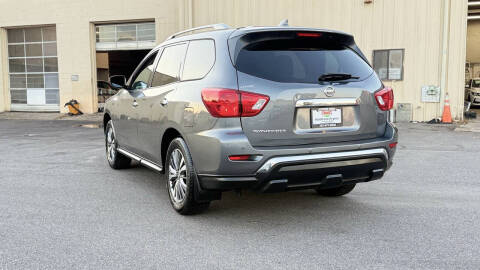 2019 Nissan Pathfinder S