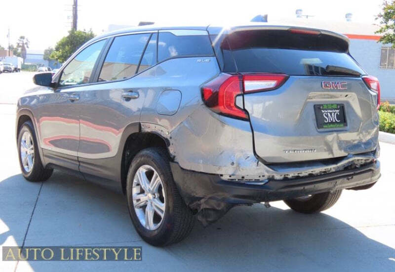 2024 GMC Terrain SLE