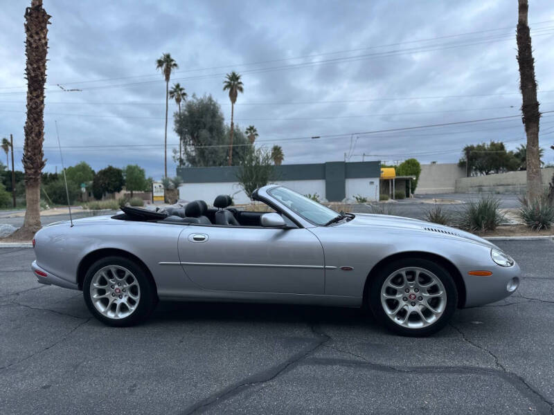2002 Jaguar XKR