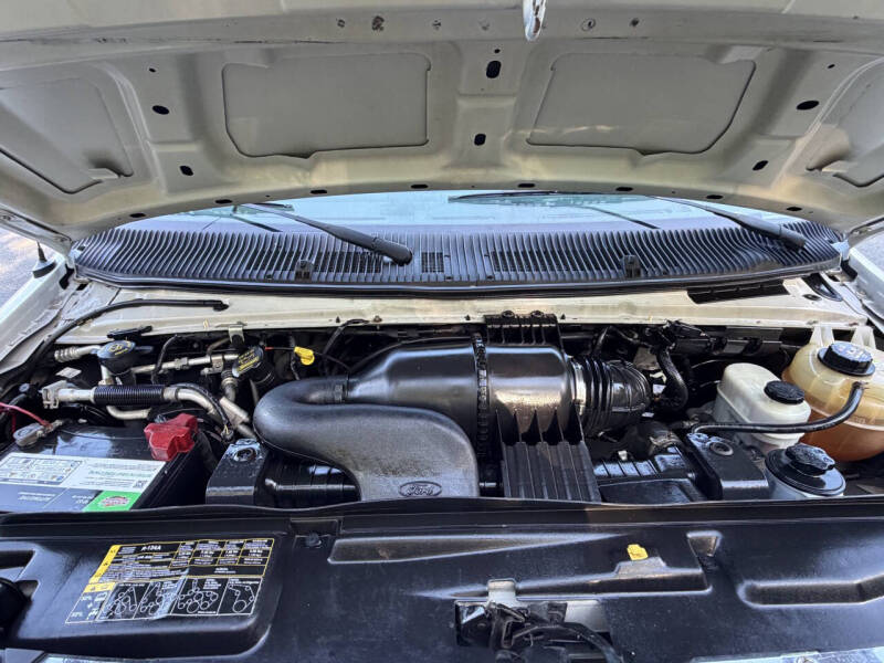 2012 Ford E-Series E-350 SD XLT