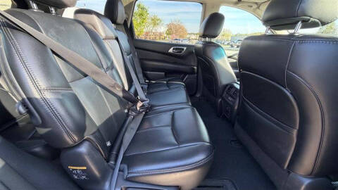 2015 Nissan Pathfinder SL