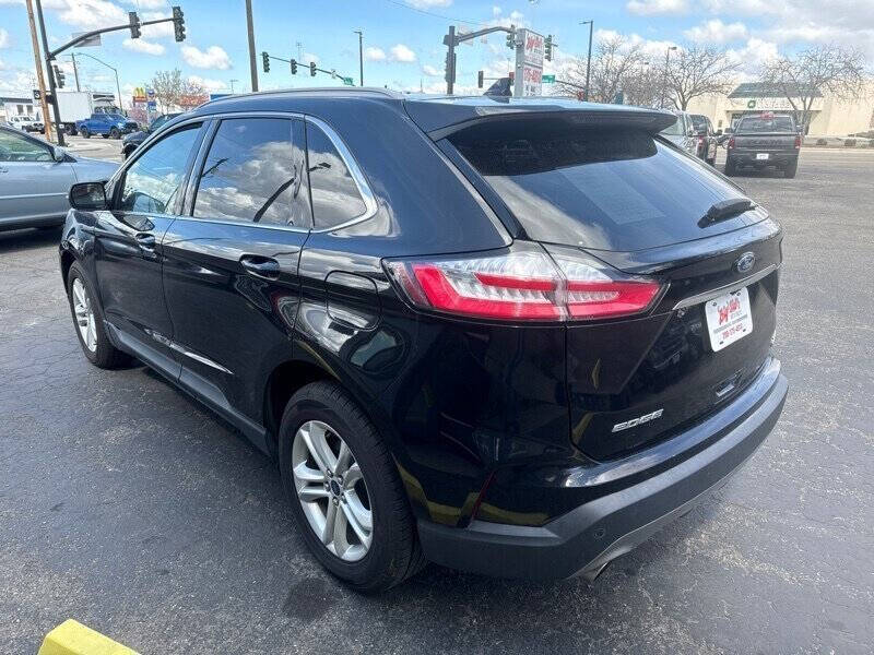 2020 Ford Edge