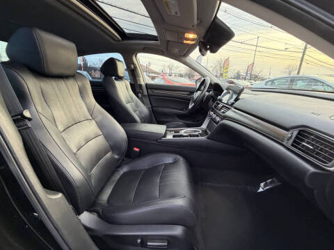 2018 Honda Accord EX-L w/Navi