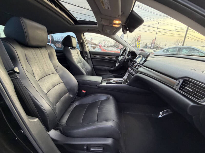 2018 Honda Accord EX-L w/Navi