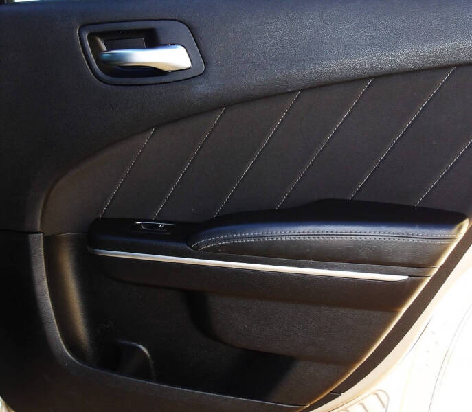 2015 Dodge Charger SXT