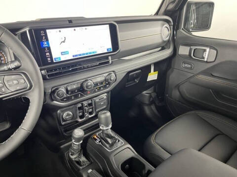 2025 Jeep Gladiator Sport S