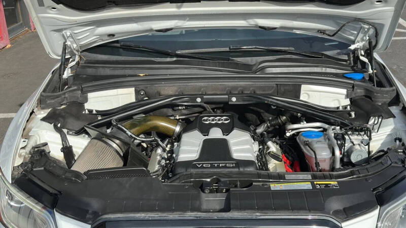 2016 Audi SQ5 3.0T quattro Premium Plus