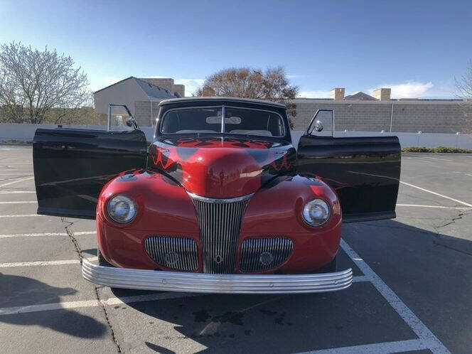 1941 Ford Deluxe