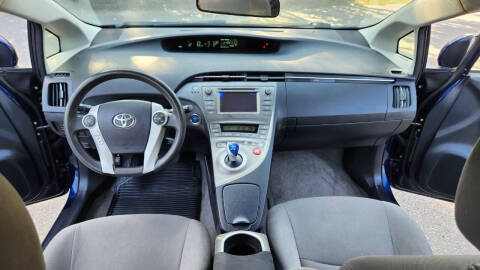 2012 Toyota Prius Two