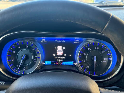 2017 Chrysler 300 Limited