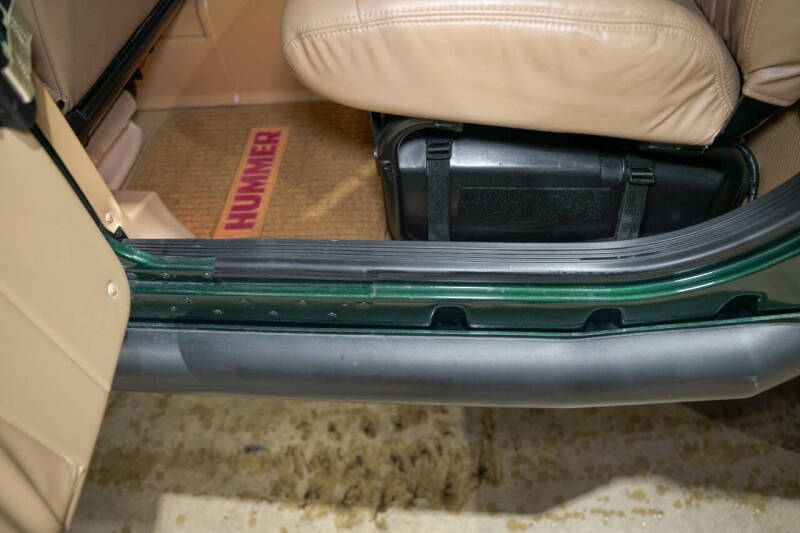 1998 AM General Hummer Hard Top