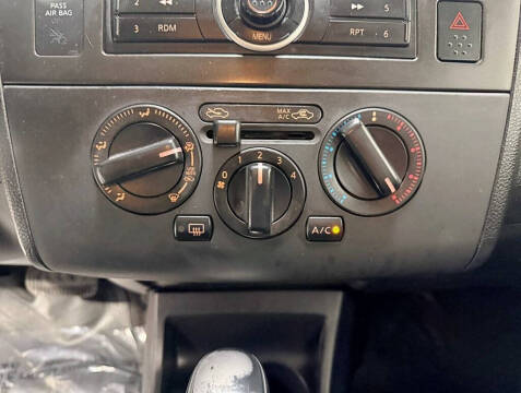 2008 Nissan Versa 1.8 S