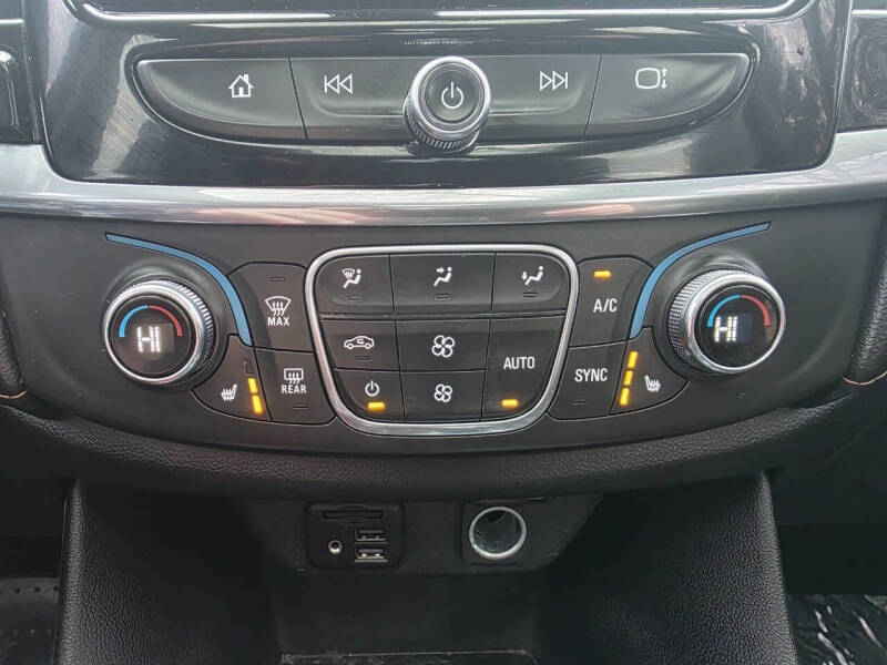 2020 Chevrolet Traverse LT Leather