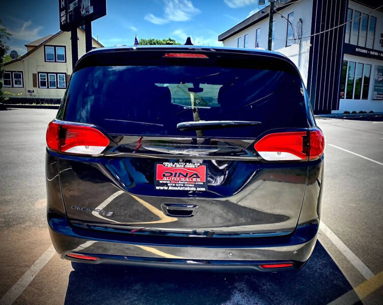 2018 Chrysler Pacifica Touring L