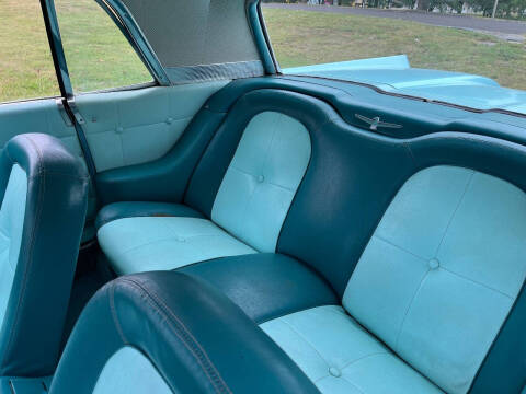 1960 Ford Thunderbird