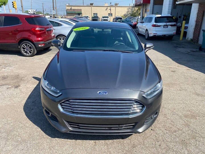 2016 Ford Fusion SE