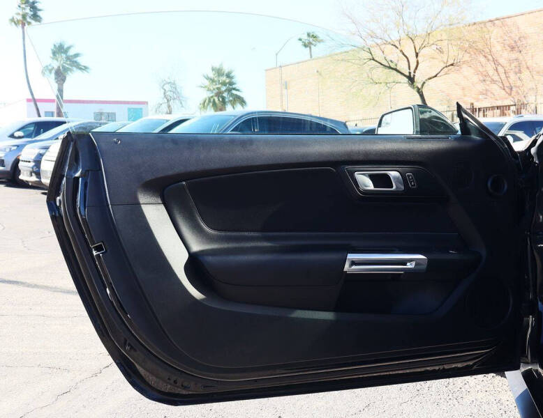 2019 Ford Mustang EcoBoost