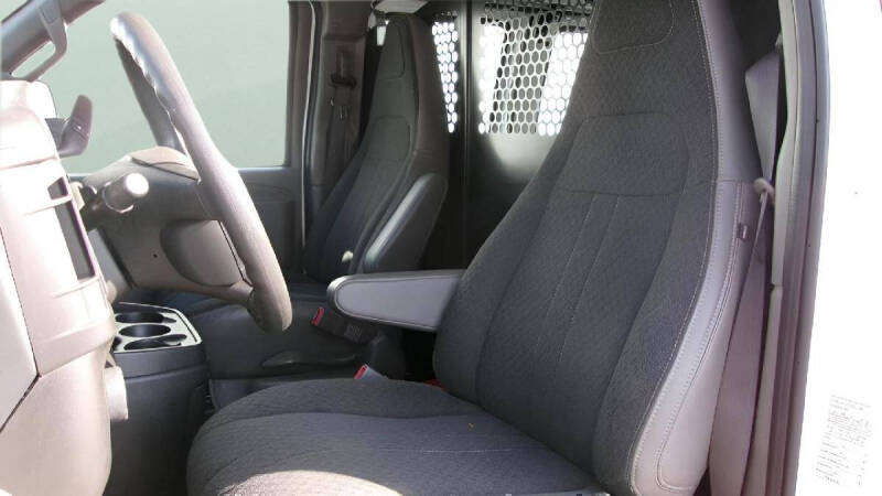 2024 Chevrolet Express 2500