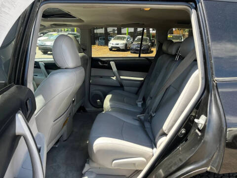 2010 Toyota Highlander SE