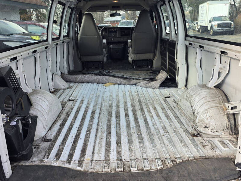 2017 GMC Savana 2500