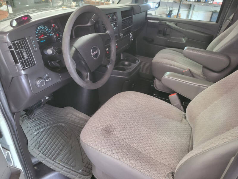 2010 GMC Savana 2500