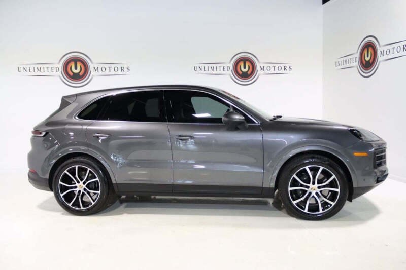 2024 Porsche Cayenne