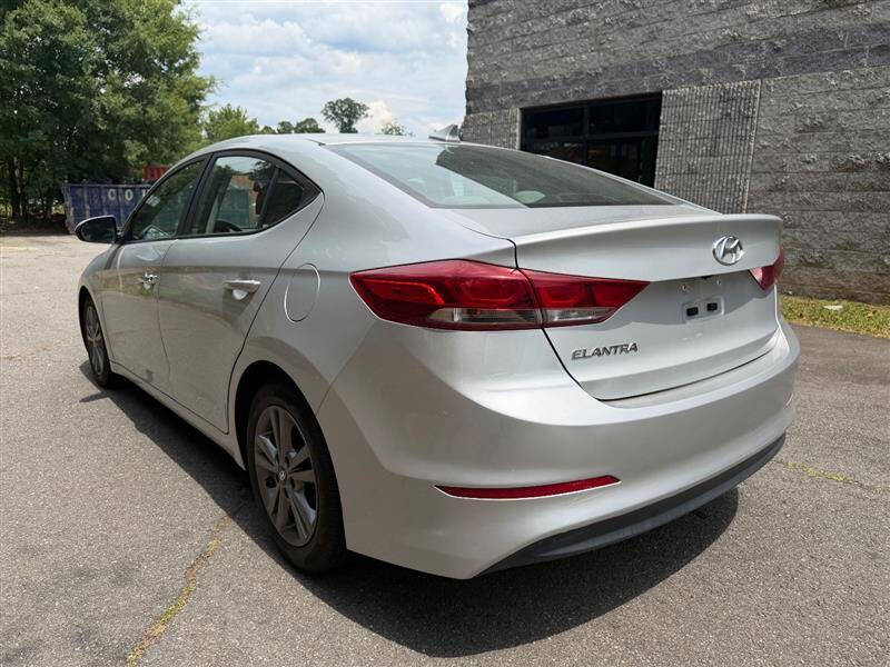 2018 Hyundai Elantra