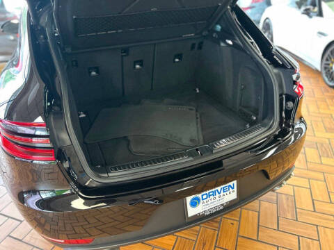 2017 Porsche Macan S