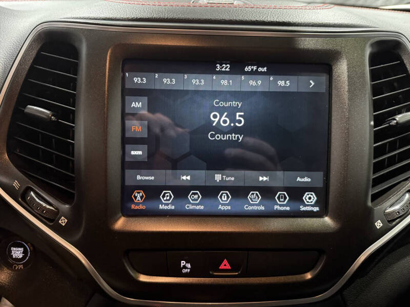 2020 Jeep Cherokee Trailhawk